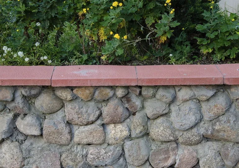 Retaining-wall